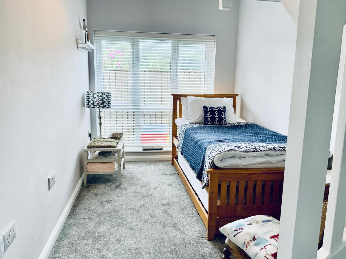 Beautiful 1-Bed Riversi Cottage Located In Malpas Truro Extérieur photo